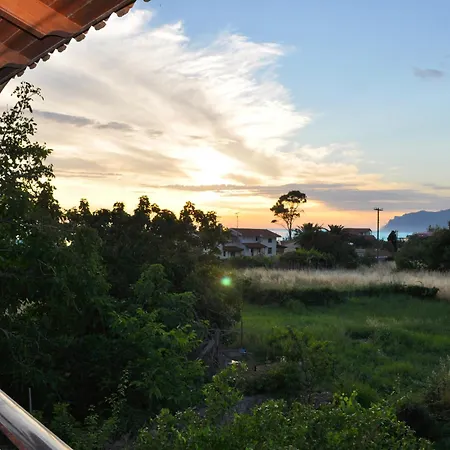 House Litsa 50 Metres From Agios Gordios 2br